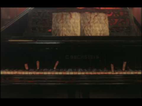 HOUSE [Hausu] Official UK DVD trailer