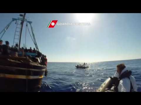 Italian Coast Guard rescues 360 migrants