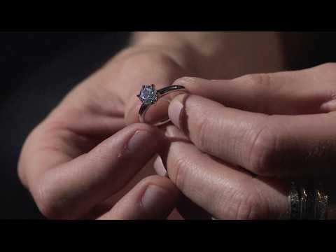 Choosing an engagement ring style