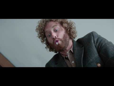 OFFICE CHRISTMAS PARTY - 'TAP OUT' CLIP