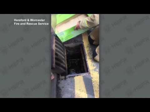 UK firefighters come to the rescue of duckling trapped in drain