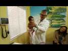 Watch video of  - Une méthode infaillible pour calmer un bébé en pleurs - Label : Huffington Post -