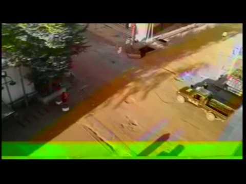 Tourist inside besieged Bamako hotel films security forces outside