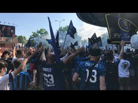 Inter Milan fans celebrate Serie A title
