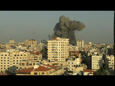 Israeli air strikes hit buildings in Gaza City