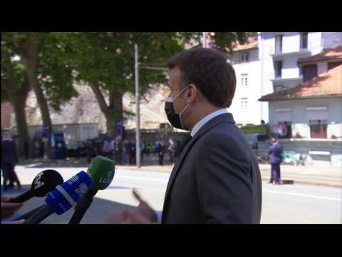 Macron urges US and UK to stop blocking vaccine exports