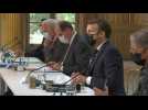 Macron assembles business, union leaders ahead of EU summit (2)