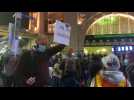 Hundreds protest in Melbourne against new lockdown