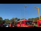 French firefighters tackle blaze on Riviera