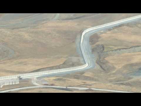 Turkey builds wall on Iranian border to stop influx of refugees from Afghanistan