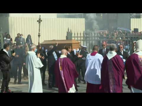 Bernard Tapie funeral: coffin of late tycoon cheered by crowd