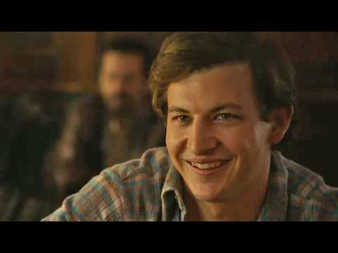 The Tender Bar - Bande annonce 1 - VO - (2021)