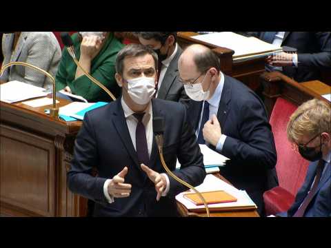 French health minister takes aim at opposition after Assembly embarassment