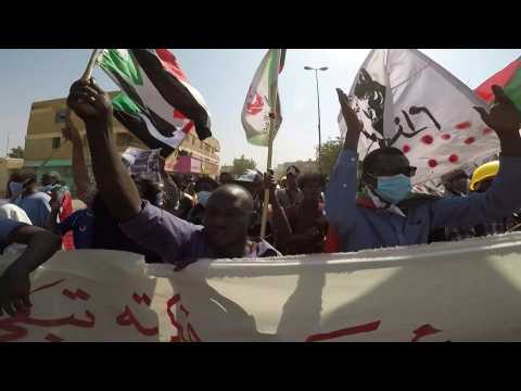 Sudanese take to the streets to demand civilian rule