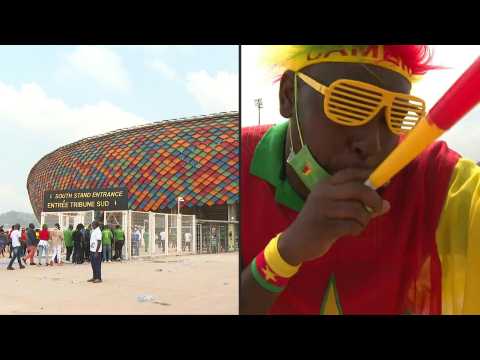 Football/AFCON: Fans arrive at stadium for AFCON opener Cameroon-Burkina Faso