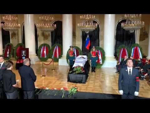 People pay respects to Mikhail Gorbachev at farewell ceremony in Moscow
