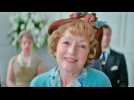 Une robe pour Mrs. Harris - Bande annonce 2 - VO - (2021)