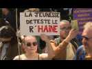 French elections: Thousands march in Paris against the far-right