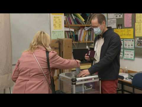 Jerusalem: French nationals vote in second round of presidential election