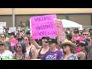 Crowd rallies for abortion rights outside Planned Parenthood in Kentucky