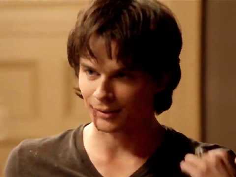 Vampire Diaries - Reportage Spécial 1 - VO