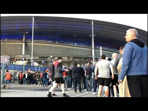 Champions League: Fans await entry to stadium