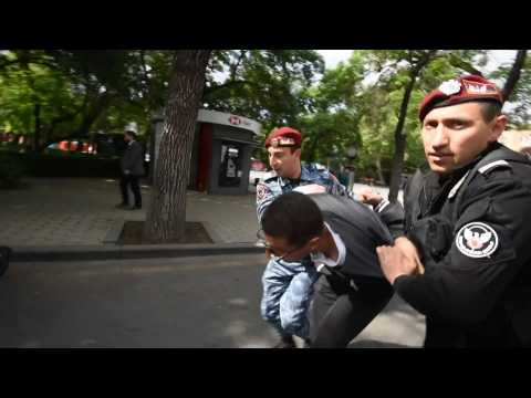 Mass arrests in Armenia as opposition protests spread
