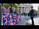 Well-wishers and guests arrive at St Paul's for Jubilee service