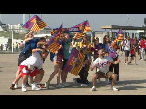 Fans arrive at stadium ahead of Women's Champions League final