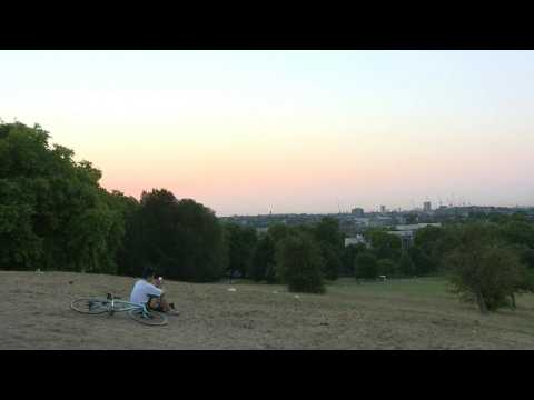 Sunrise in London as city set for hottest day on record