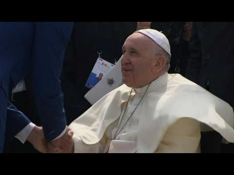 Pope Francis arrives in Quebec City to address Canada's political leaders