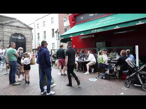 Ireland's pubs reopen for outdoor service