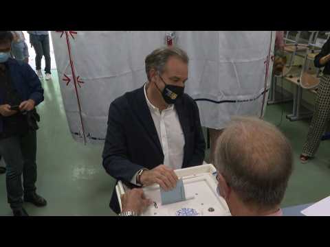 Regional polls: Veteran Republican Muselier casts ballot in southern France
