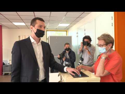 Regional elections: Far-right Bardella casts ballot near Paris