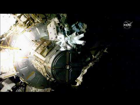 ISS: Astronauts Thomas Pesquet and Shane Kimbrough perform second spacewalk