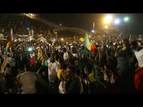 Football: Jubilant Senegalese celebrate AFCON victory in Dakar (2)