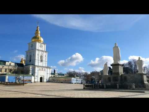 Images of empty streets in Kyiv on the third day of Russian invasion