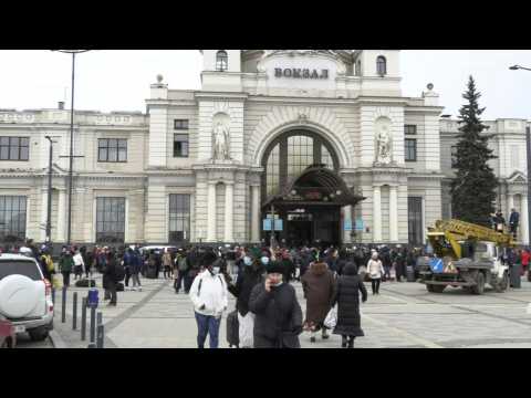 Images of crowds at Lviv train station waiting to depart Ukraine