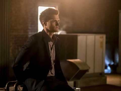 Flash (2014) - Teaser 1 - VO