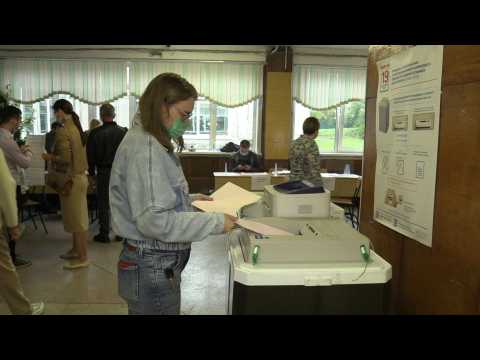 Polls open in Russia's three-day parliamentary election