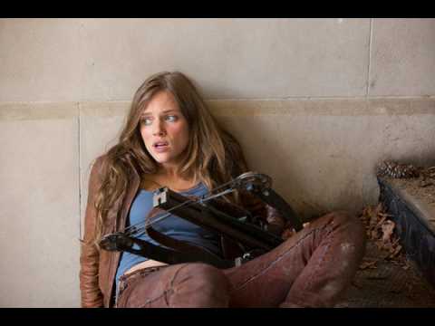 Revolution (2012) - Extrait 1 - VO