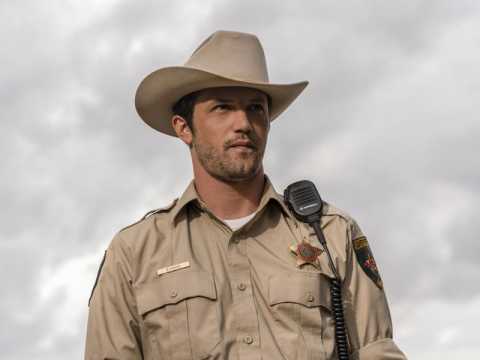 Roswell, New Mexico - Teaser 2 - VO