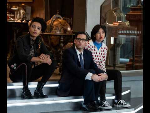 DC's Legends of Tomorrow - Teaser 1 - VO