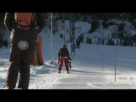 First ski resort reopens in the Pyrenees