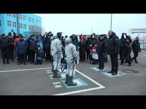 Space launch: Japanese tycoon Maezawa reports to Roscosmos chief before heading to launchpad