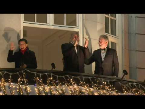 Nobel Peace Prize laureates Ressa and Muratov greet Oslo crowd