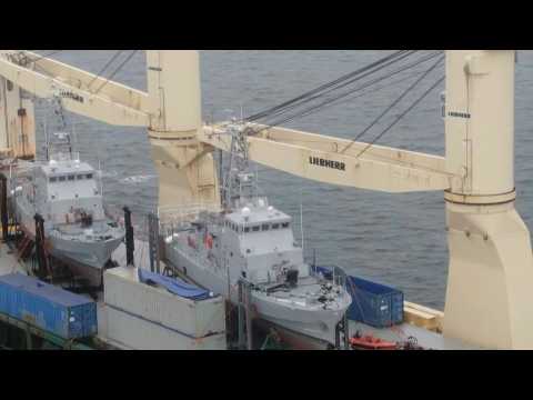 Ukraine gets two US patrol boats amid Russia tensions
