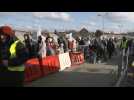 Ukraine: Refugees cross over border into Poland