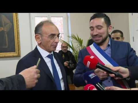 Far-right French presidential candidate Zemmour speaks after being egged on head