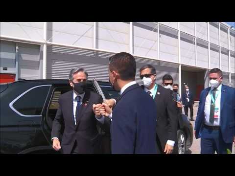 Ministers arrive for meeting of US-led coalition against IS group